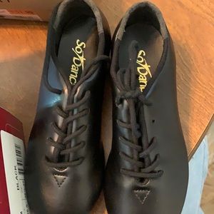Kid’s tap shoes